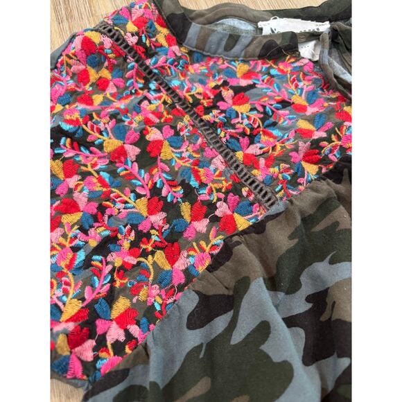 Savannah Jane Top - Size Medium - Picture 4 of 5